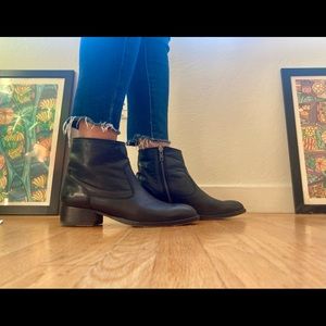 FRYE Black Leather Brooke Ankle Boots sz 7.5